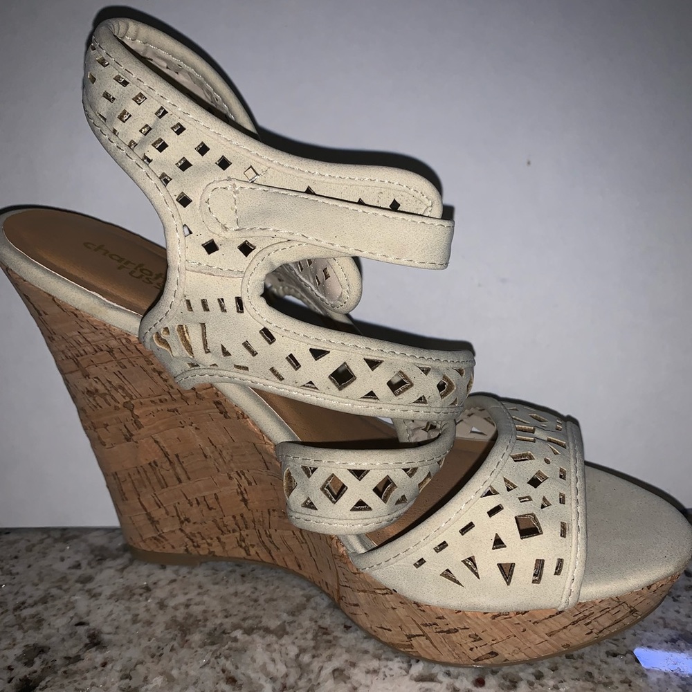 Wedge heels